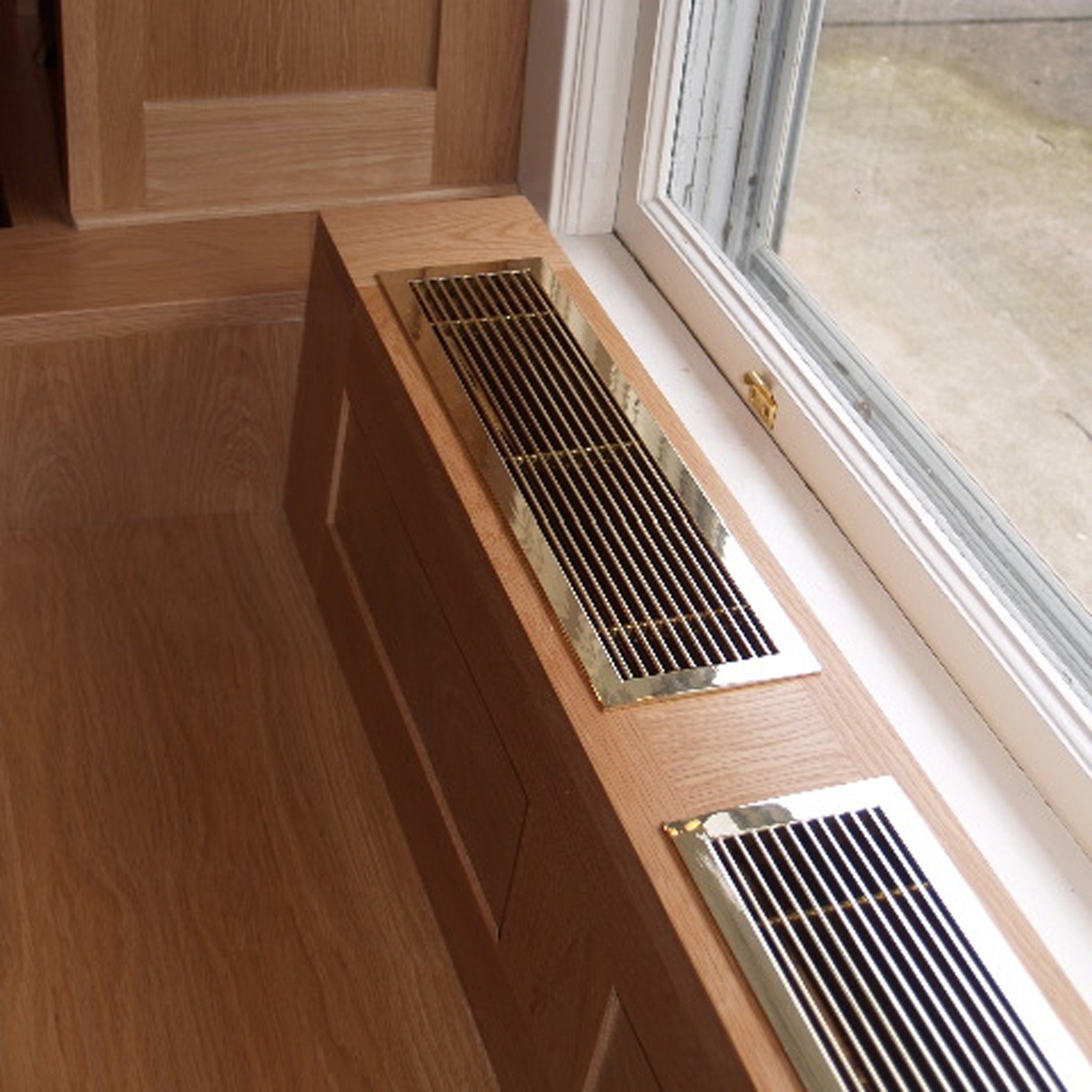 AG10 Bar Grille